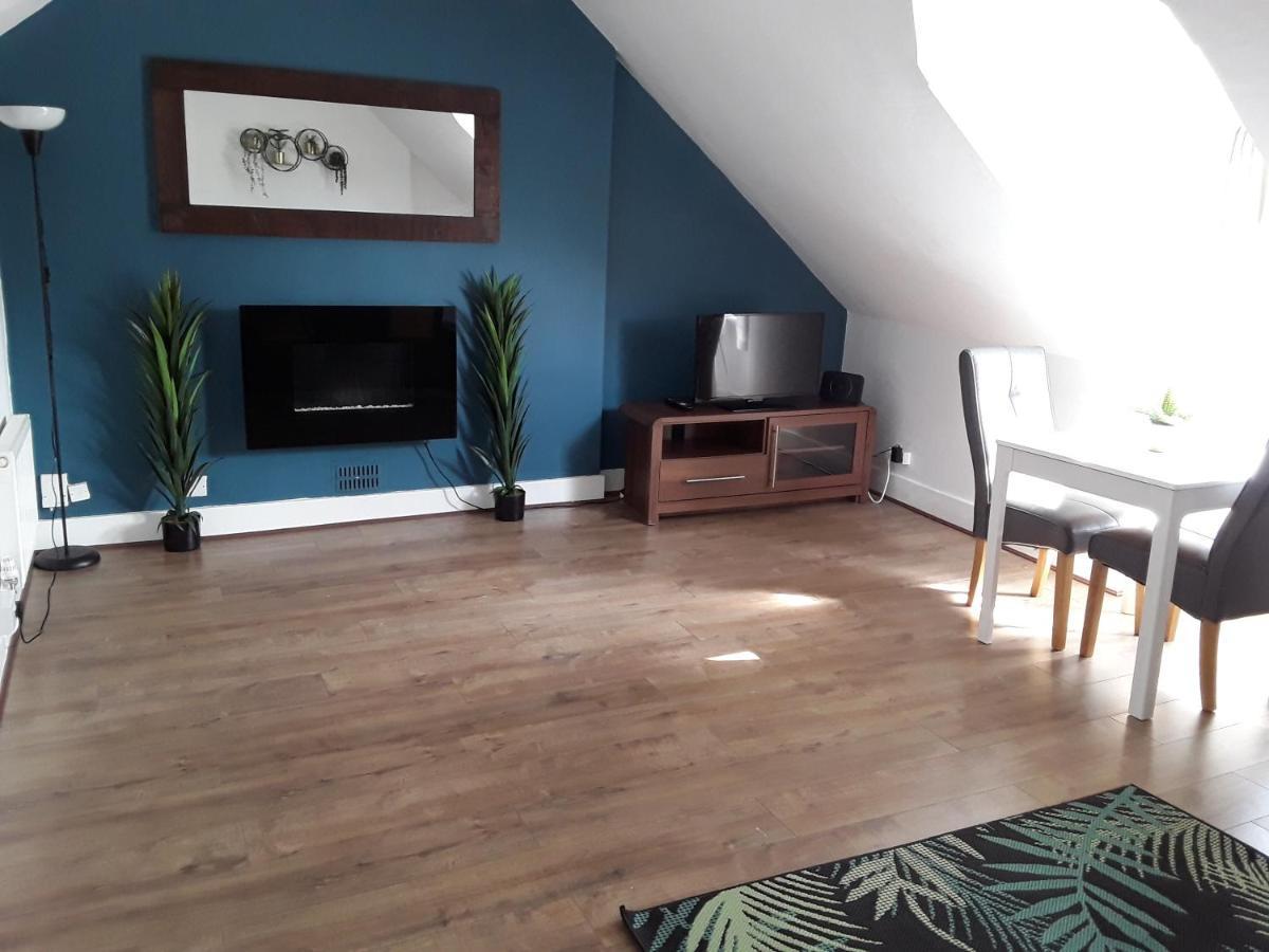 Stunning 1-Bed Apartment In Лондон Екстер'єр фото