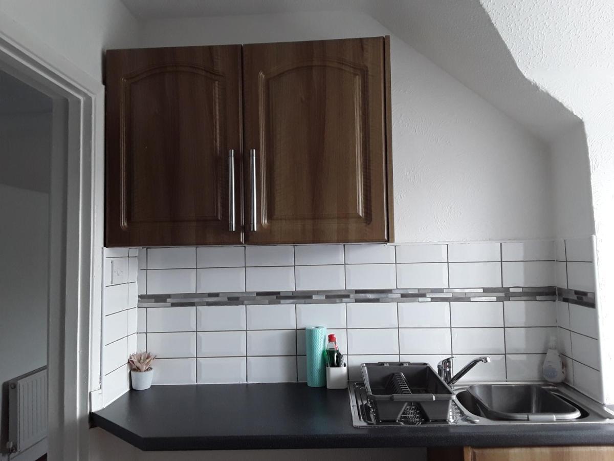 Stunning 1-Bed Apartment In Лондон Екстер'єр фото